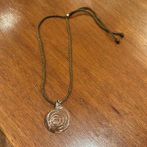 Gimaguas glass necklace